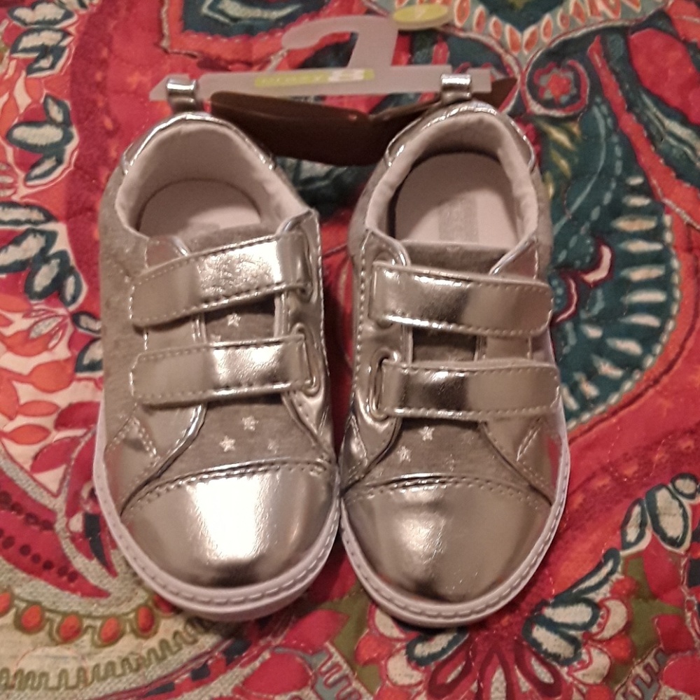 Super cute little toddler girls shoes NWT SOLD